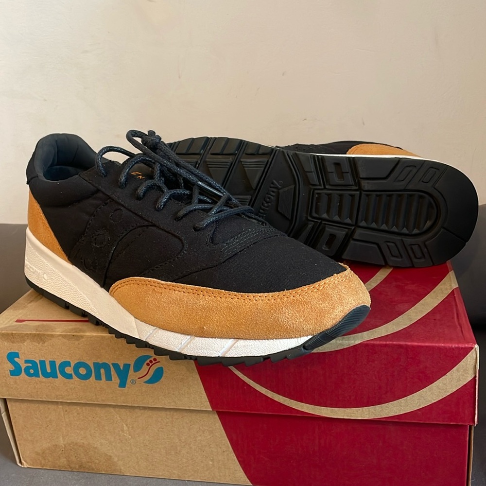 SAUCONY Black/ Tan Suede Men’s Sz 12